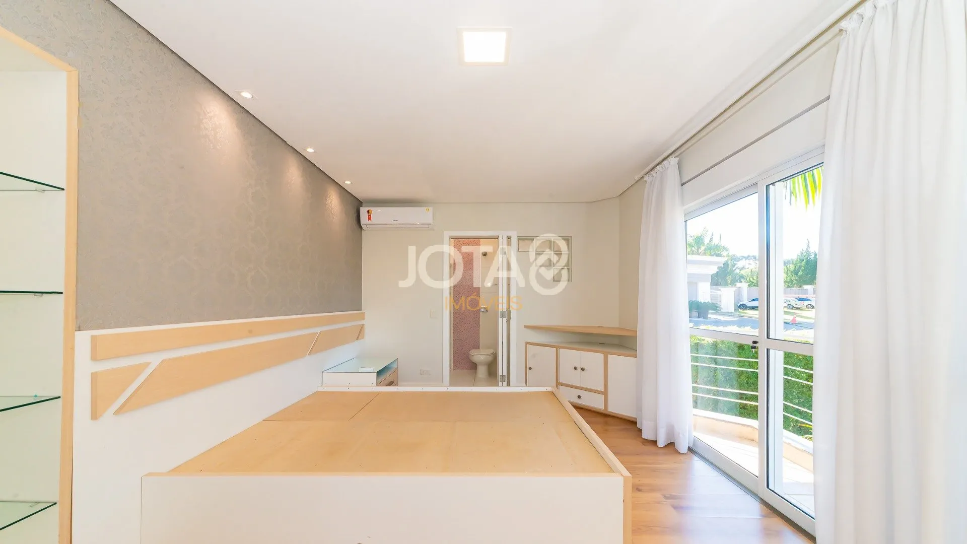 House with 3 bedrooms, 345 m² and 6 parking spaces — photo 27