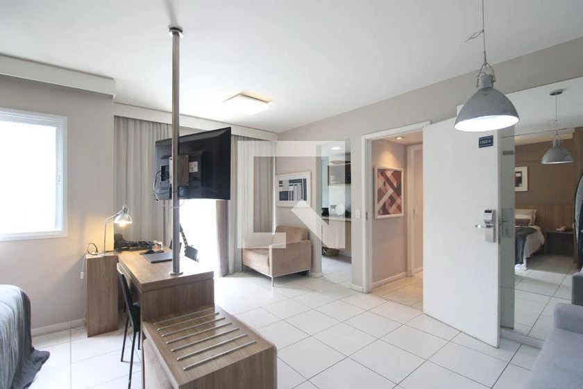 Apartamento amueblado de 40 m² con 1 dormitorio y balcón — photo 33
