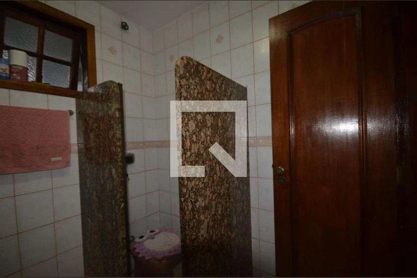 House with private garden and 7 bedrooms in 400 m² — photo 27