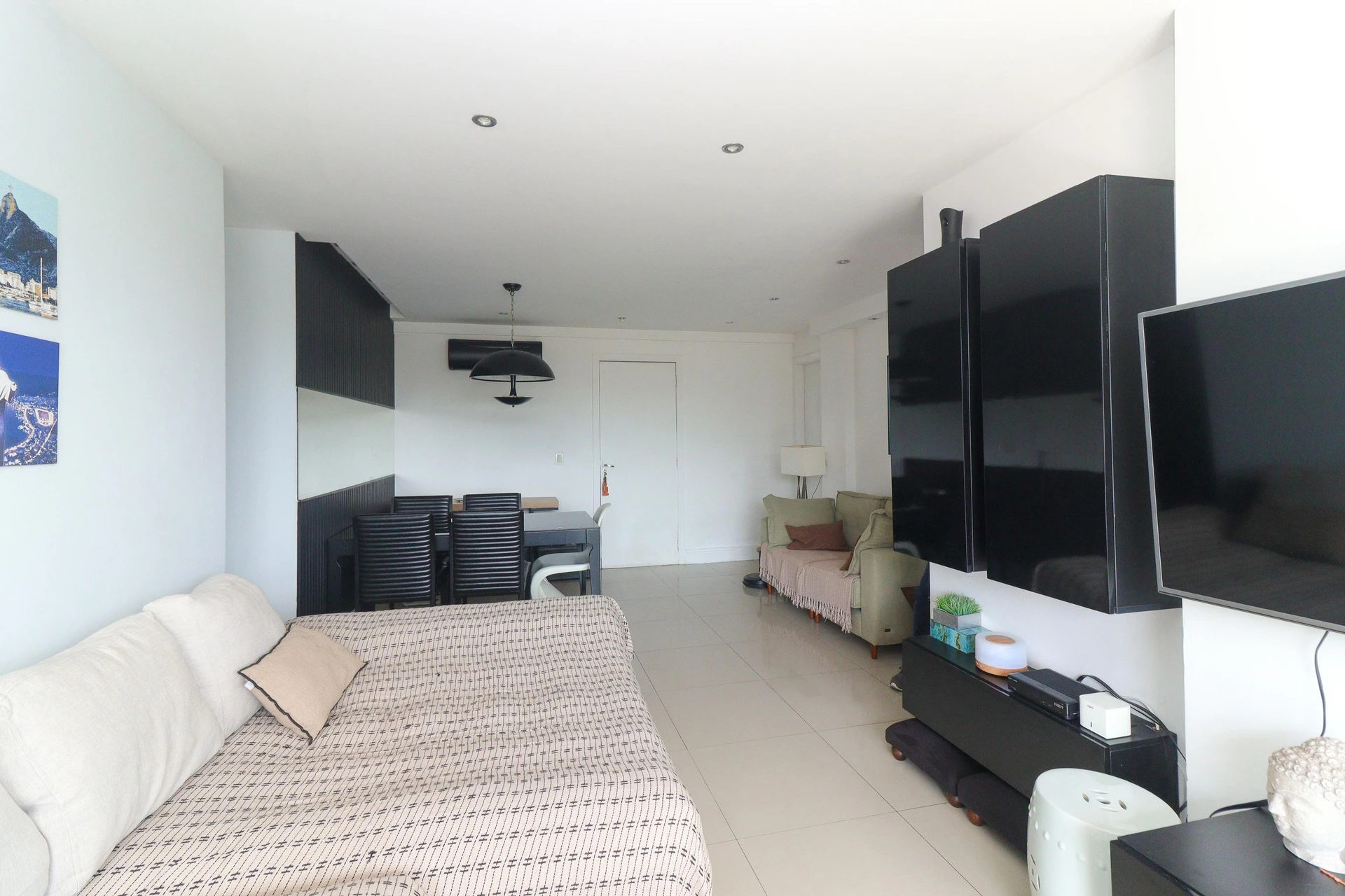 105 m² apartment with a home office and a washing machine — photo 50