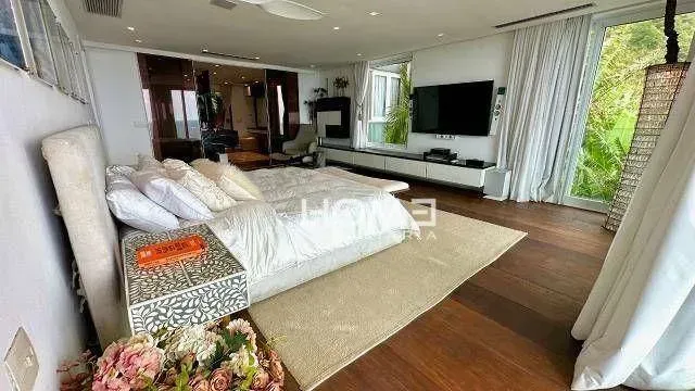 Меблированный дом с 5 спальнями и 700 м² — photo 67