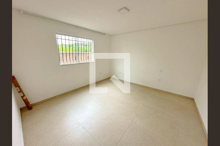4-bedroom house, 3 with their own bathrooms, 194 m² — photo 12