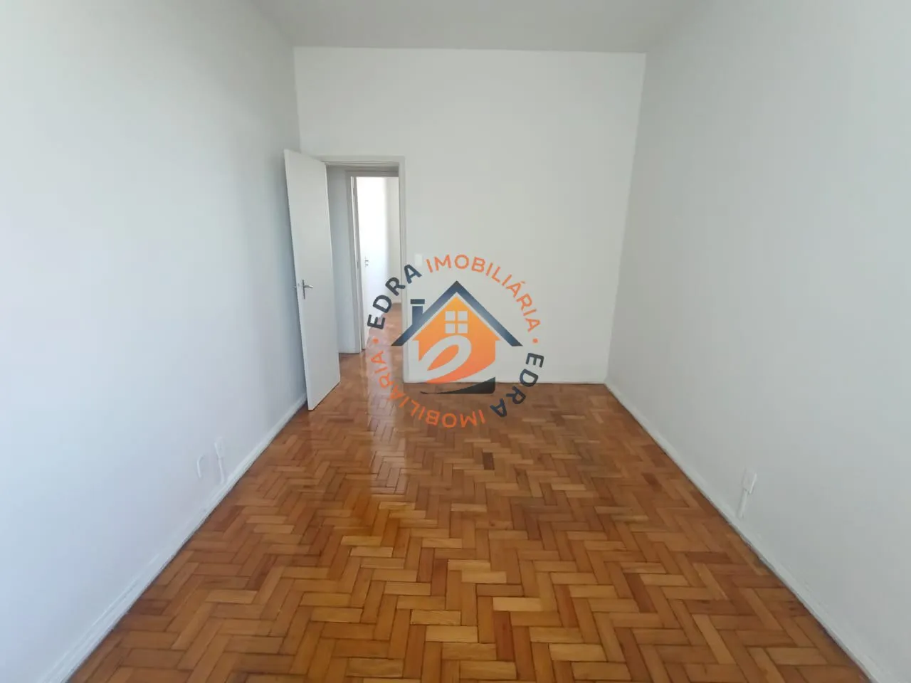 Rental apartment with 2 bedrooms and 1 bathroom — photo 3
