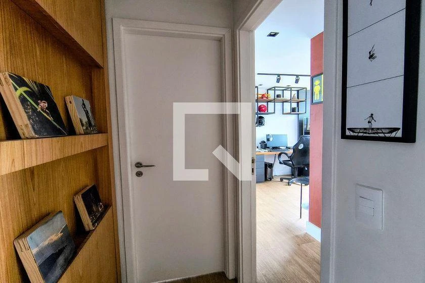 160 m² rental apartment with 4 en-suite rooms and balcony — photo 38