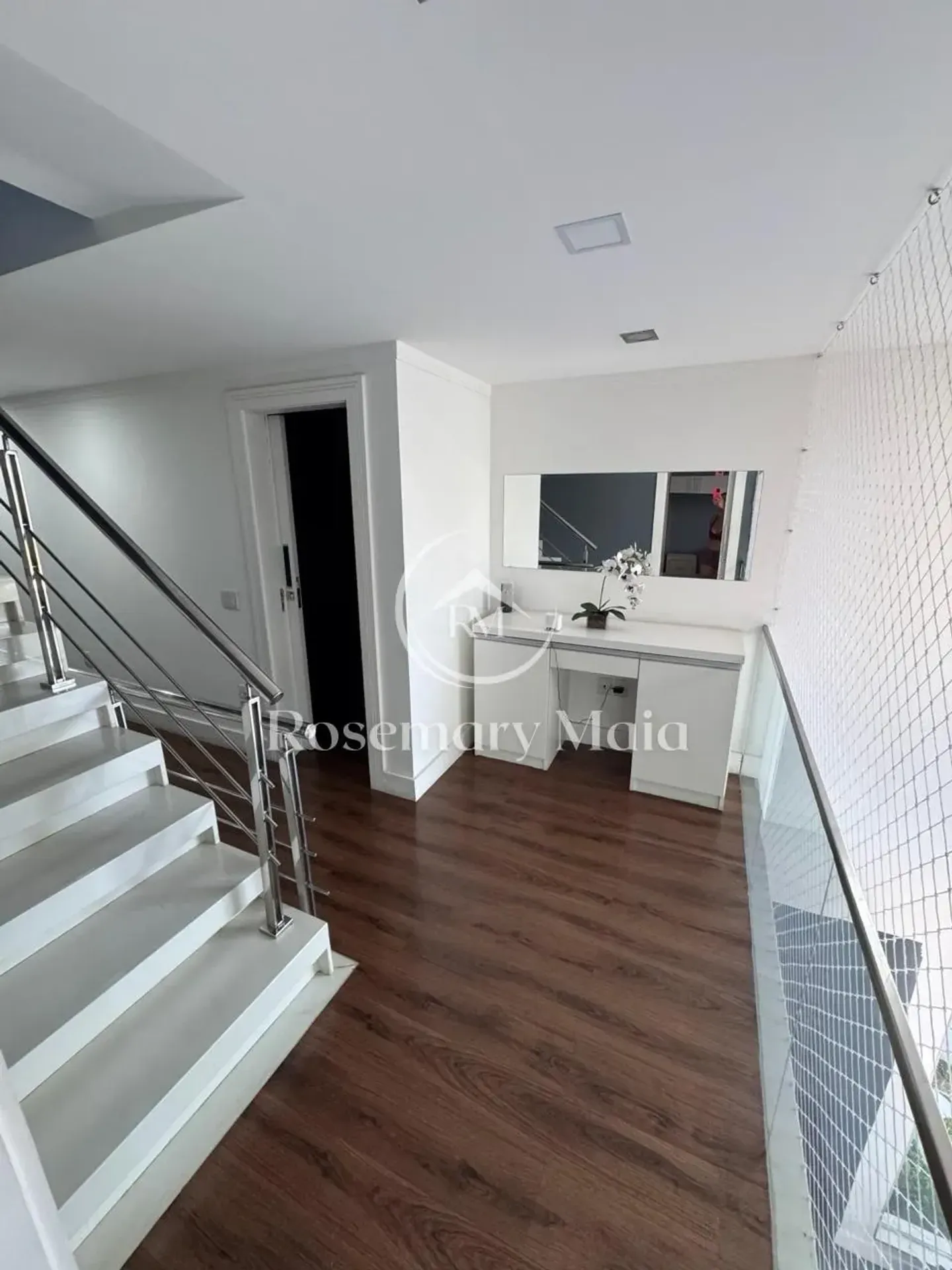 Furnished house with 4 bedrooms and 5 bathrooms — photo 32