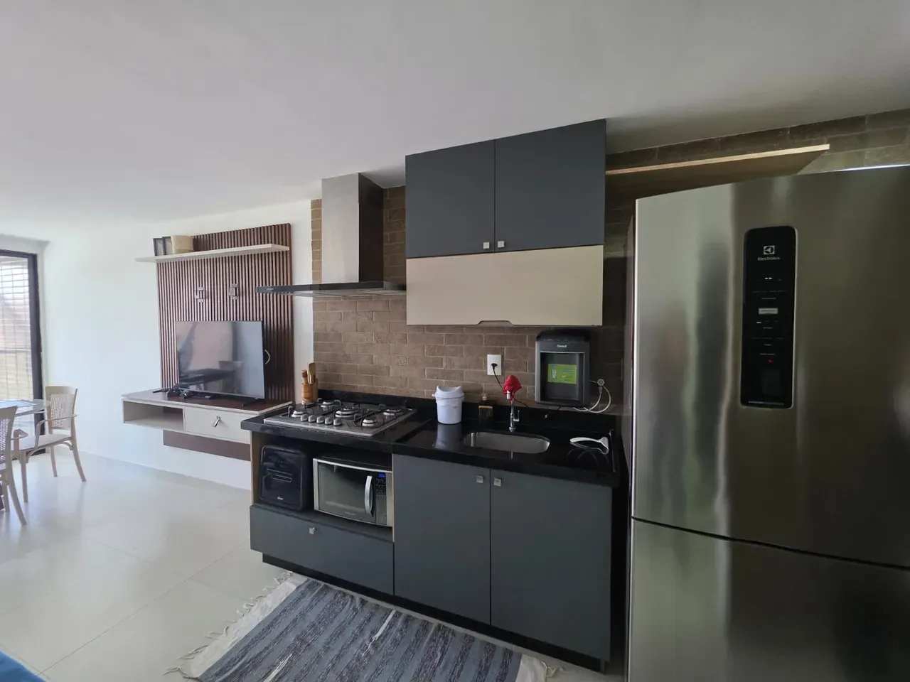 Furnished 110 m² apartment with open-plan kitchen — photo 3