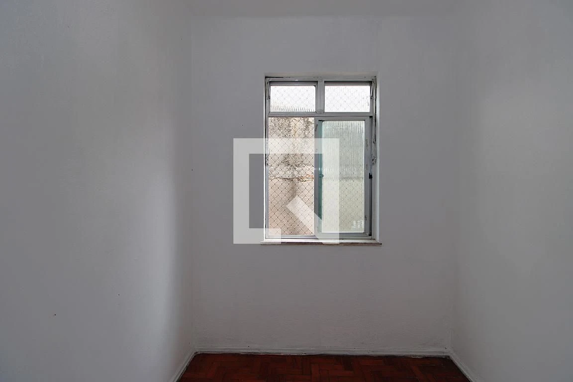 House, 40 m², with wood or laminate floors — photo 16