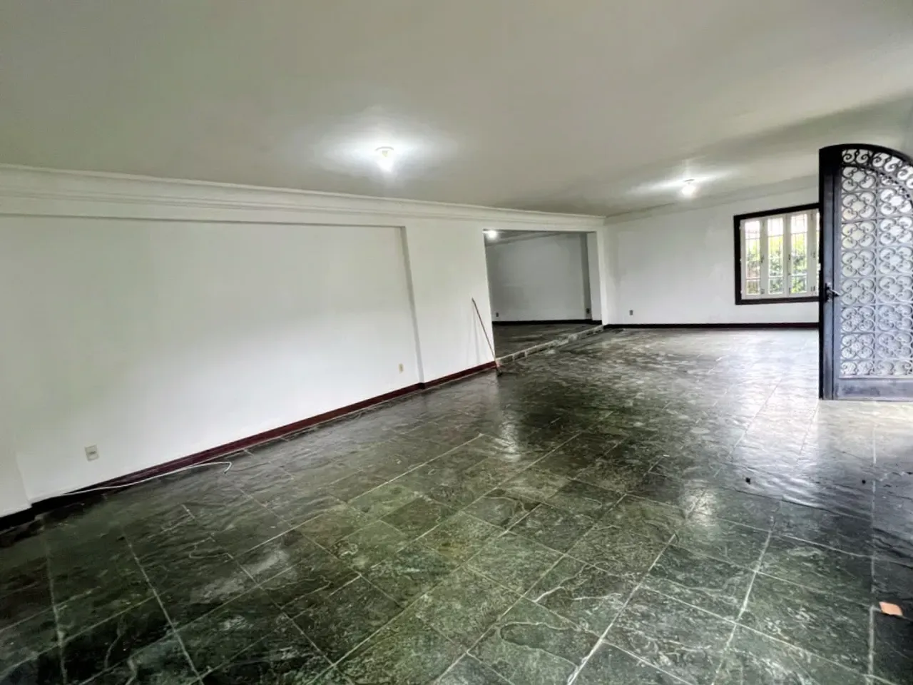 Duplex house with 4 bedrooms, 2 en-suites, 800 m² — photo 28