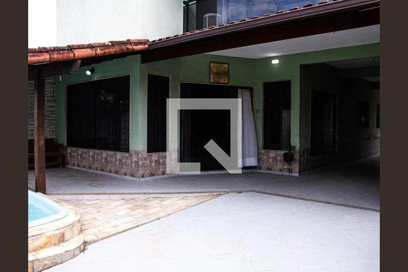 Casa de 4 dormitorios con espacio de home office — photo 19