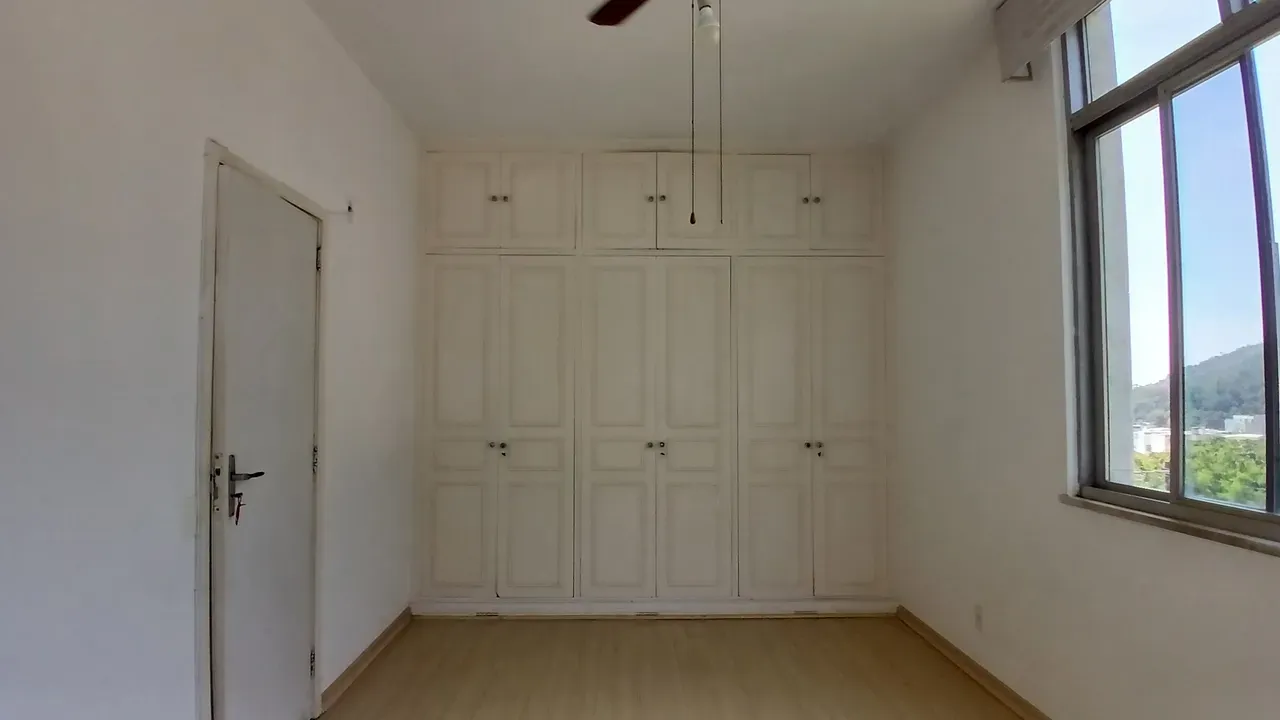 Vista a la montaña y 3 dormitorios: departamento de 148 m² — photo 48