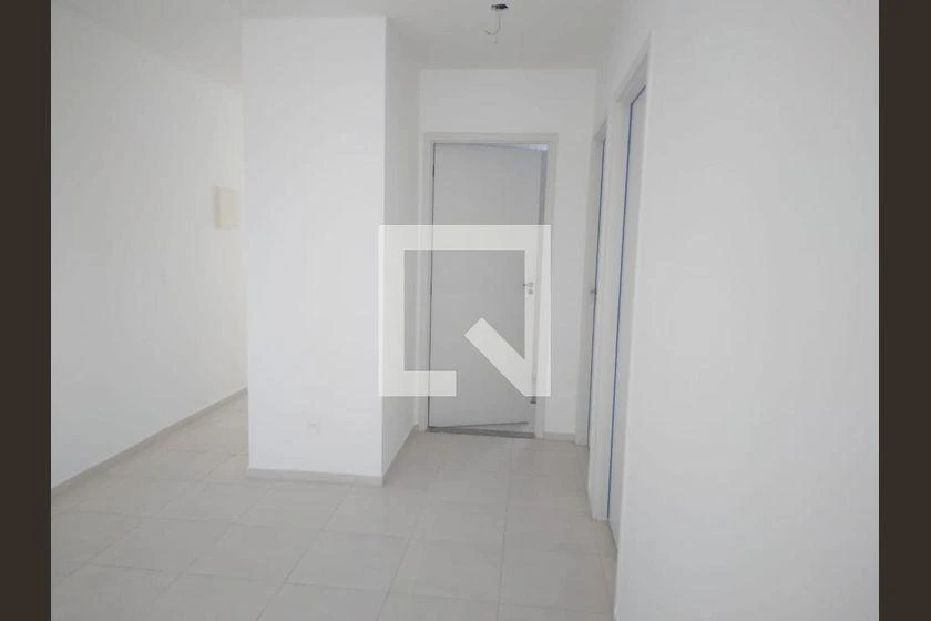 Apartamento de 2 quartos com cozinha fechada e 45 m² — photo 12