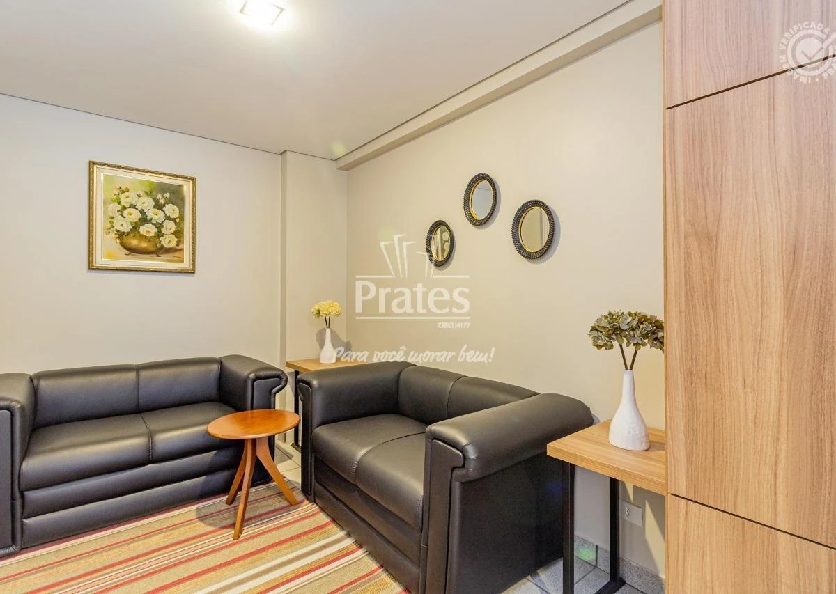 3-bedroom apartment with a glass-enclosed balcony — photo 24