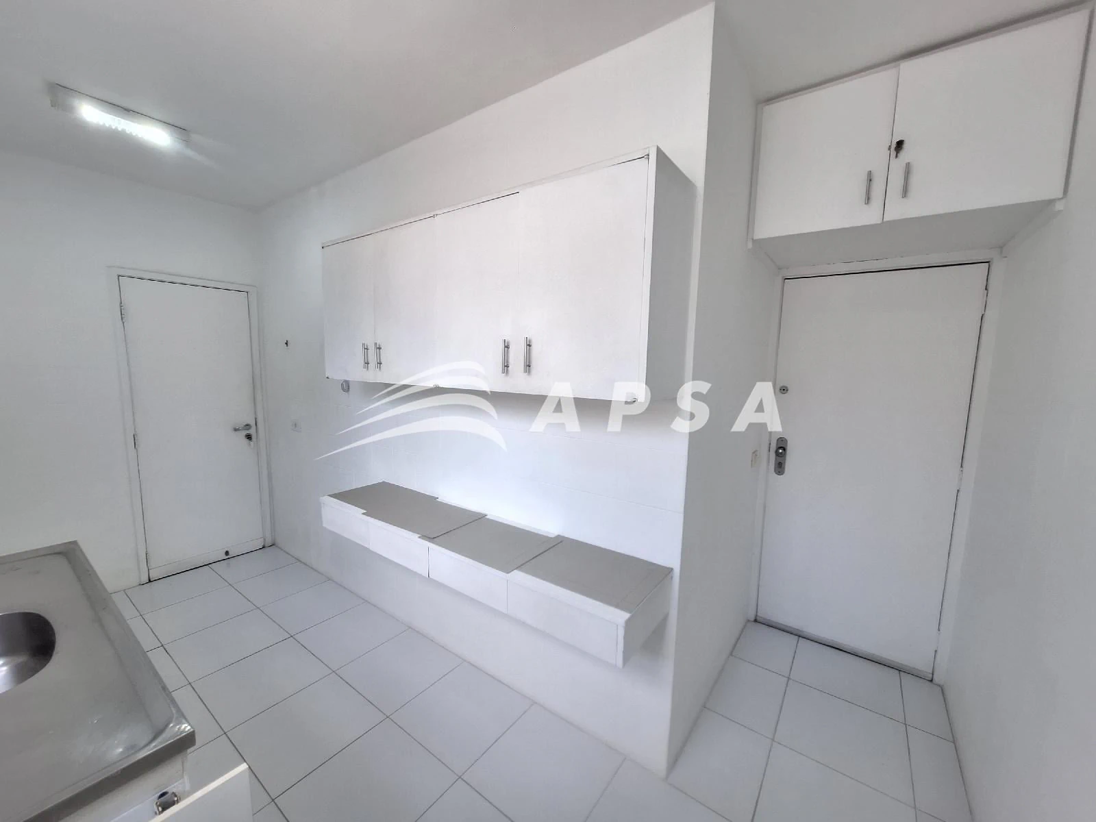 Квартира: 2 спальні, 1 з власною ванною кімнатою, 93 м² — photo 4