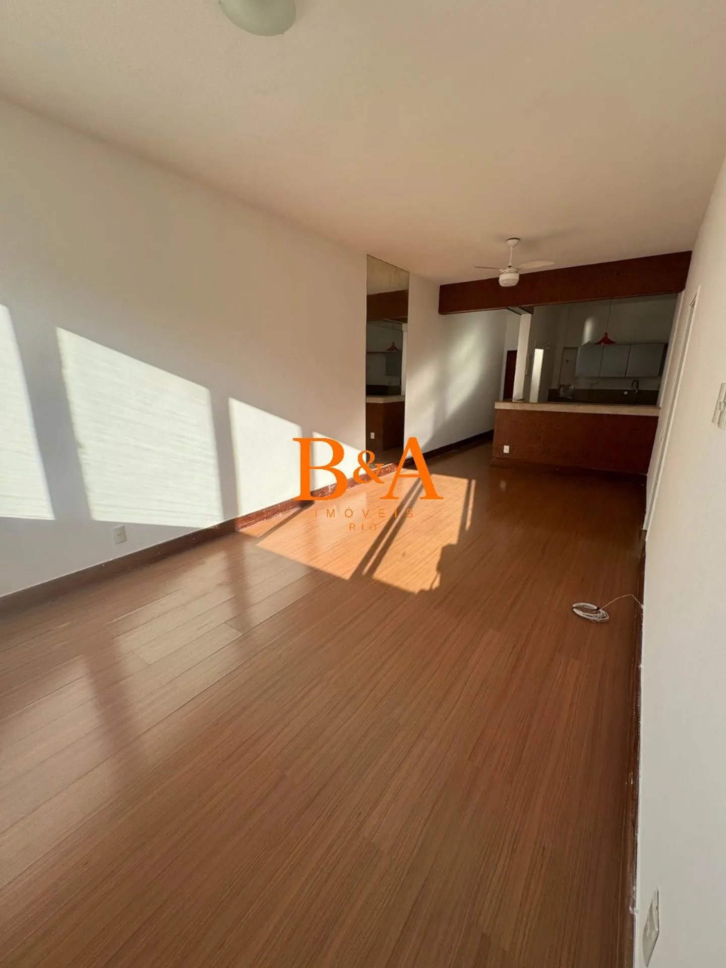Apartment, 120 m², with wood or laminate floors — photo 19
