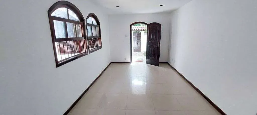 3-bedroom house with a bathtub in Rio de Janeiro — photo 40