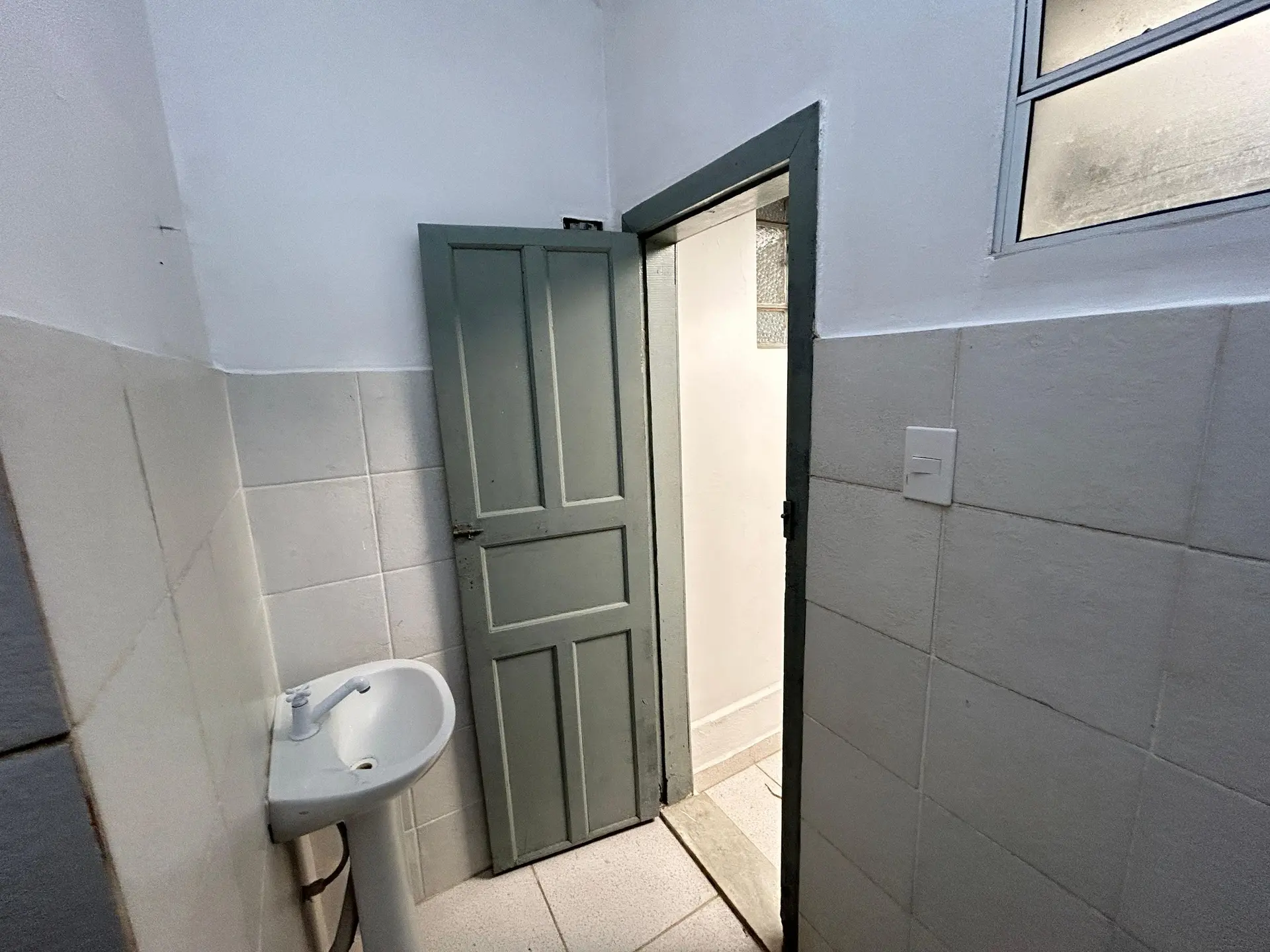 Casa en alquiler con 1 dormitorio, balcón y zona de lavado — photo 11