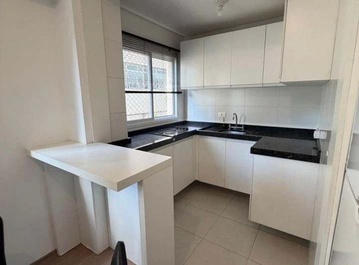 33 m² apartment with 1 parking space and open-plan kitchen — photo 2