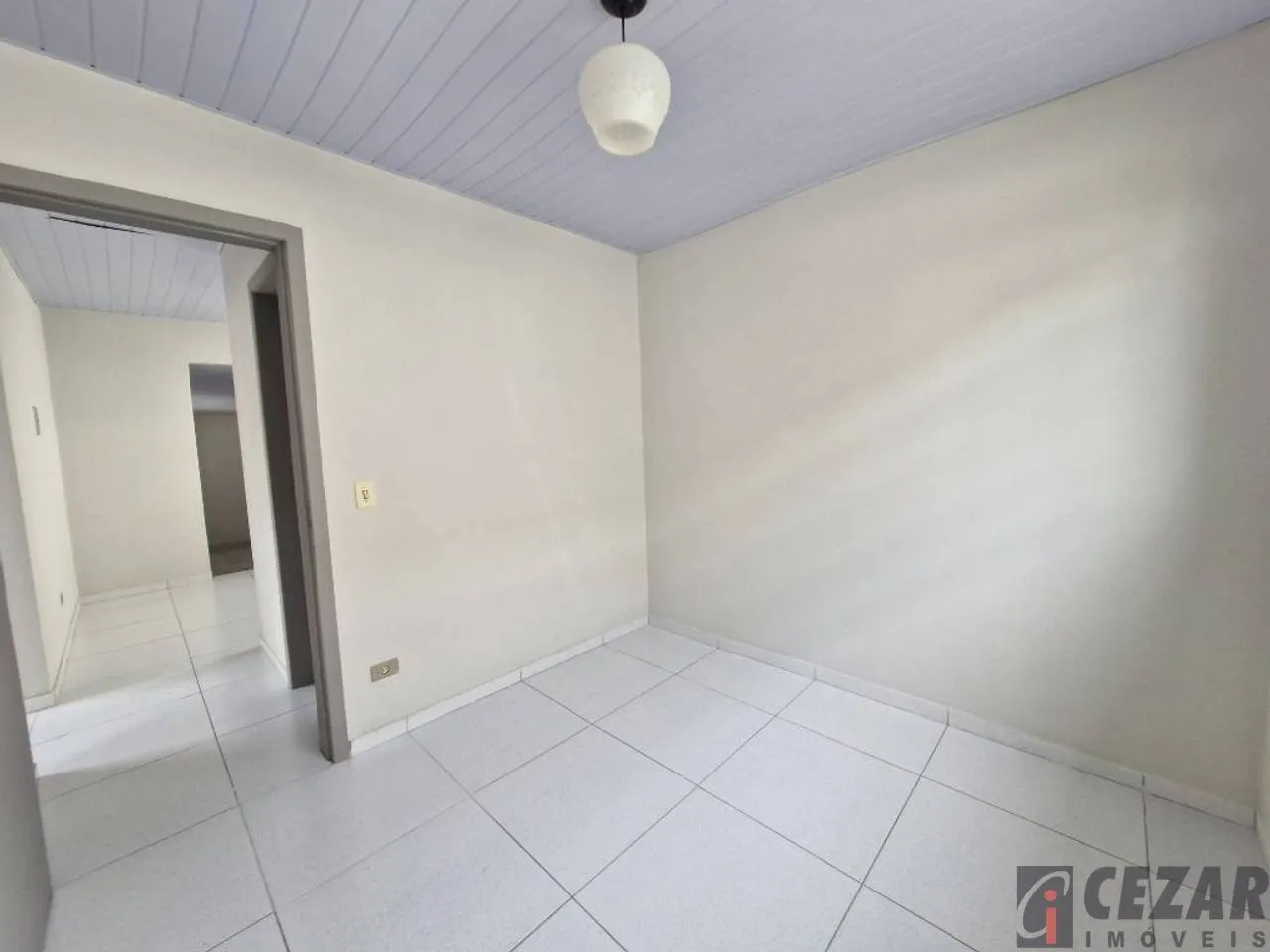 Unfurnished house with 2 bedrooms and a laundry area — photo 11