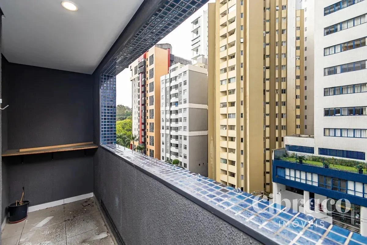 One-bedroom apartment with a washing machine in Curitiba — photo 14