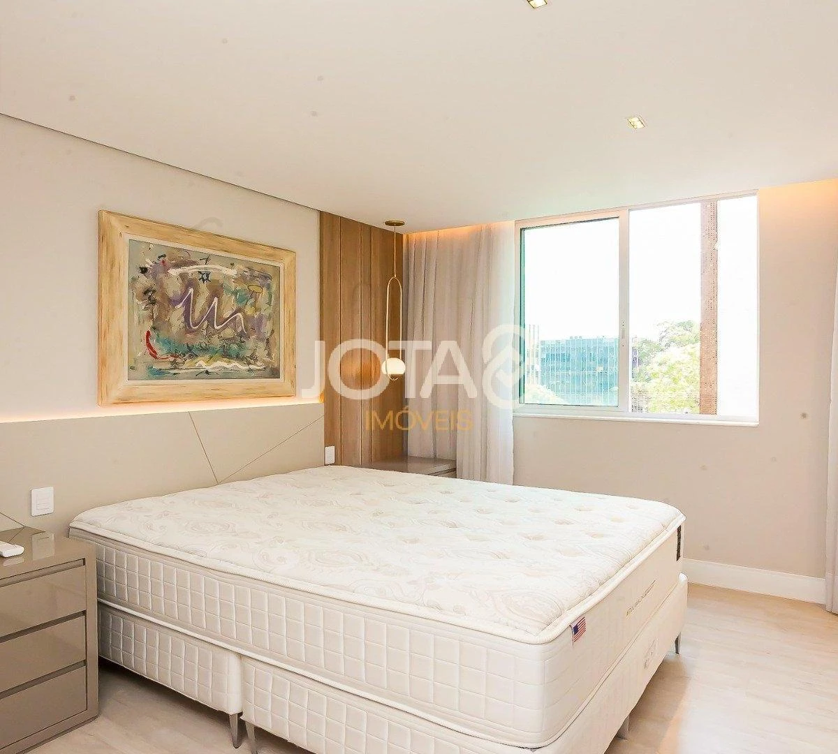 Furnished 3-bedroom apartment with 201 m² — photo 27