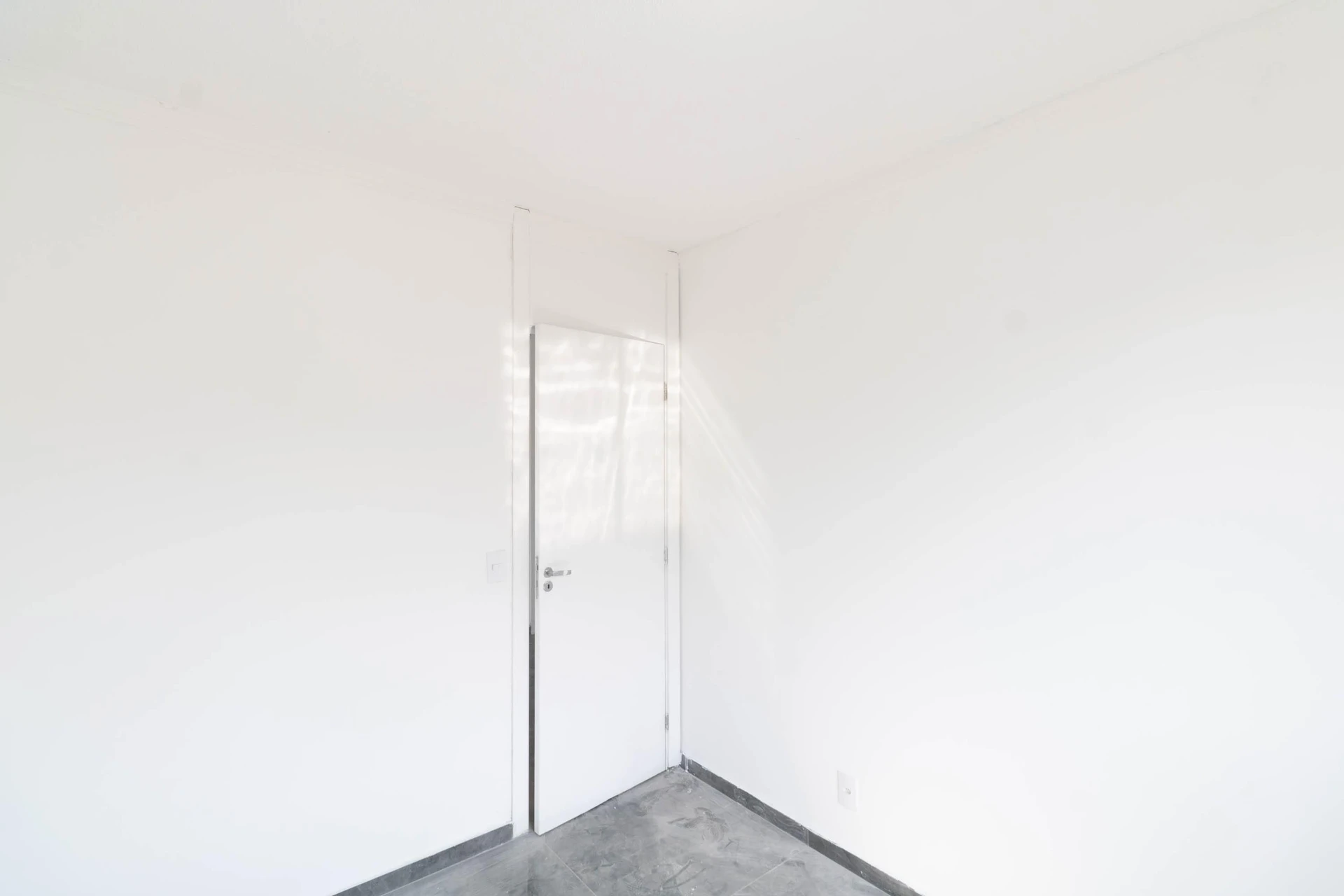 2-bedroom apartment with 1 bathroom and no parking — photo 36