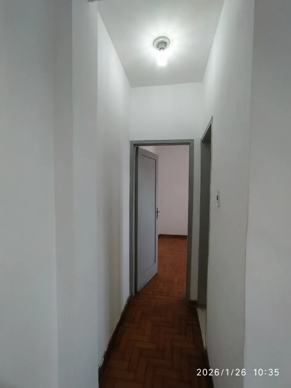 Квартира з 1 спальнею, зоною прання та балконом — photo 11