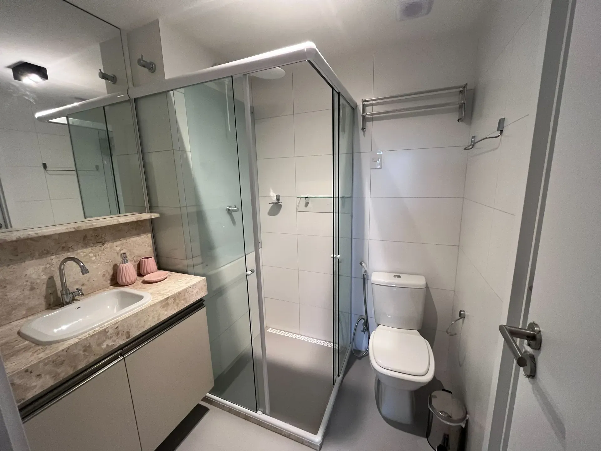 Water view in a one-bedroom apartment, 40 m² — photo 9