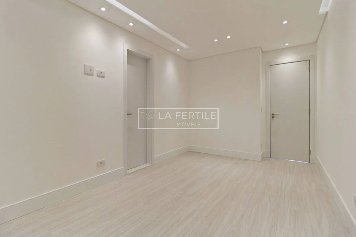 Apartamento de 3 dormitorios con 3 baños y 158,14 m² — photo 46