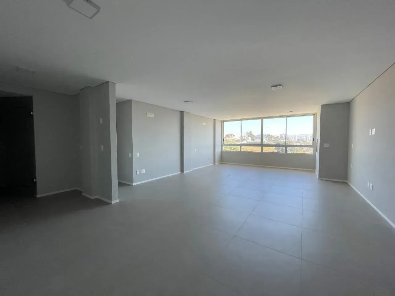 Apartamento de 2 suítes com cozinha fechada e 2 vagas — photo 7