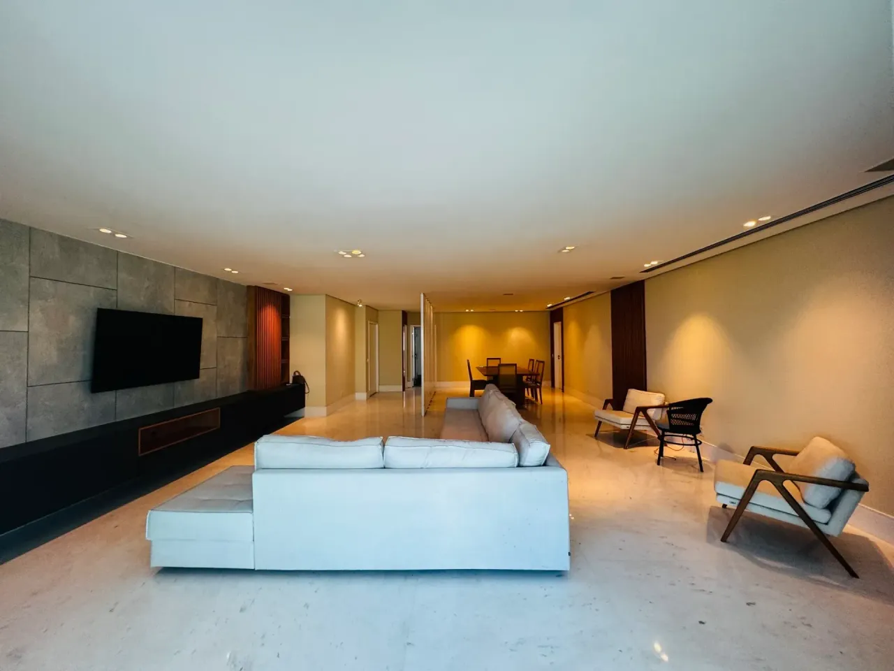 Unfurnished apartment with 4 bedrooms and 5 bathrooms — photo 12