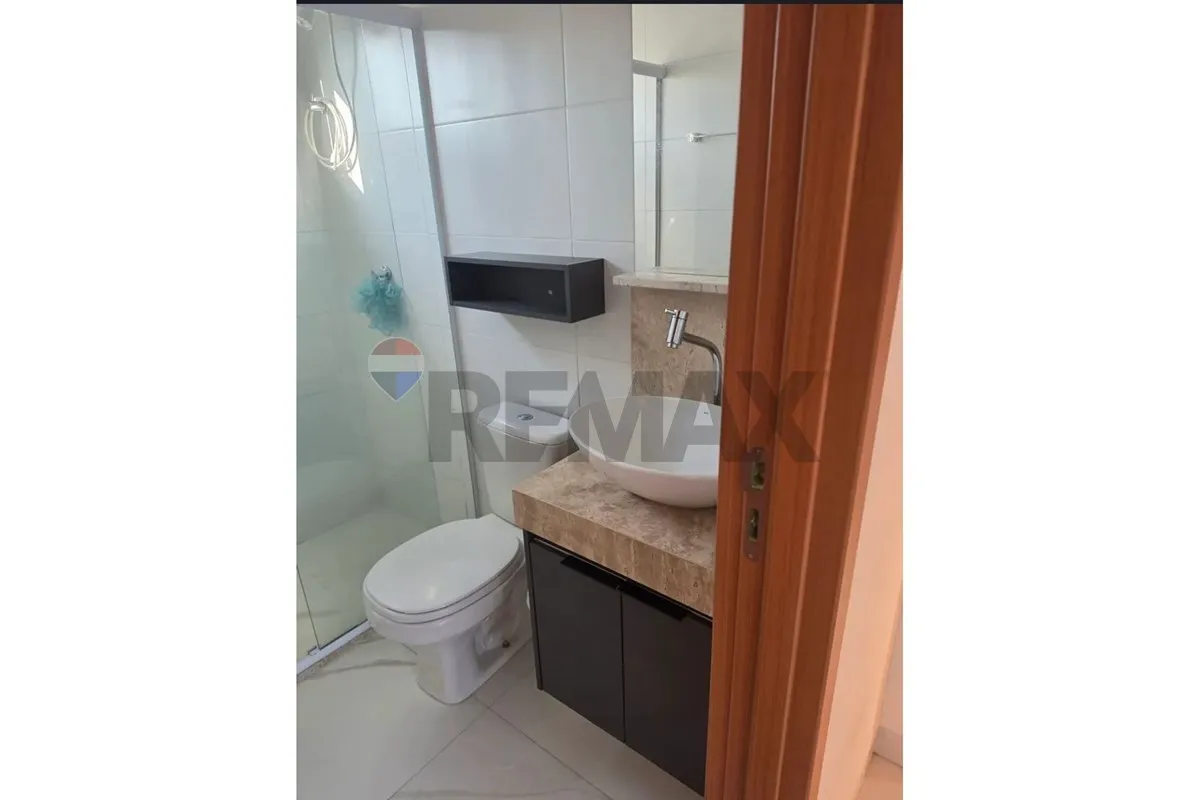 Квартира з 2 спальнями, у будинку є басейн — photo 2