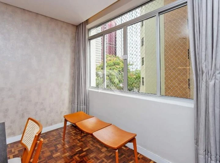 3-bedroom apartment with 1 covered parking space — photo 8