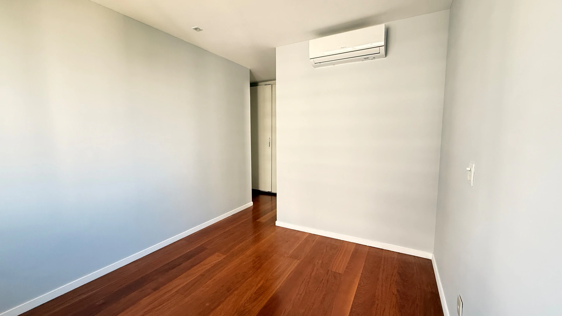 4-bedroom apartment with a gourmet balcony and 160 m² — photo 15
