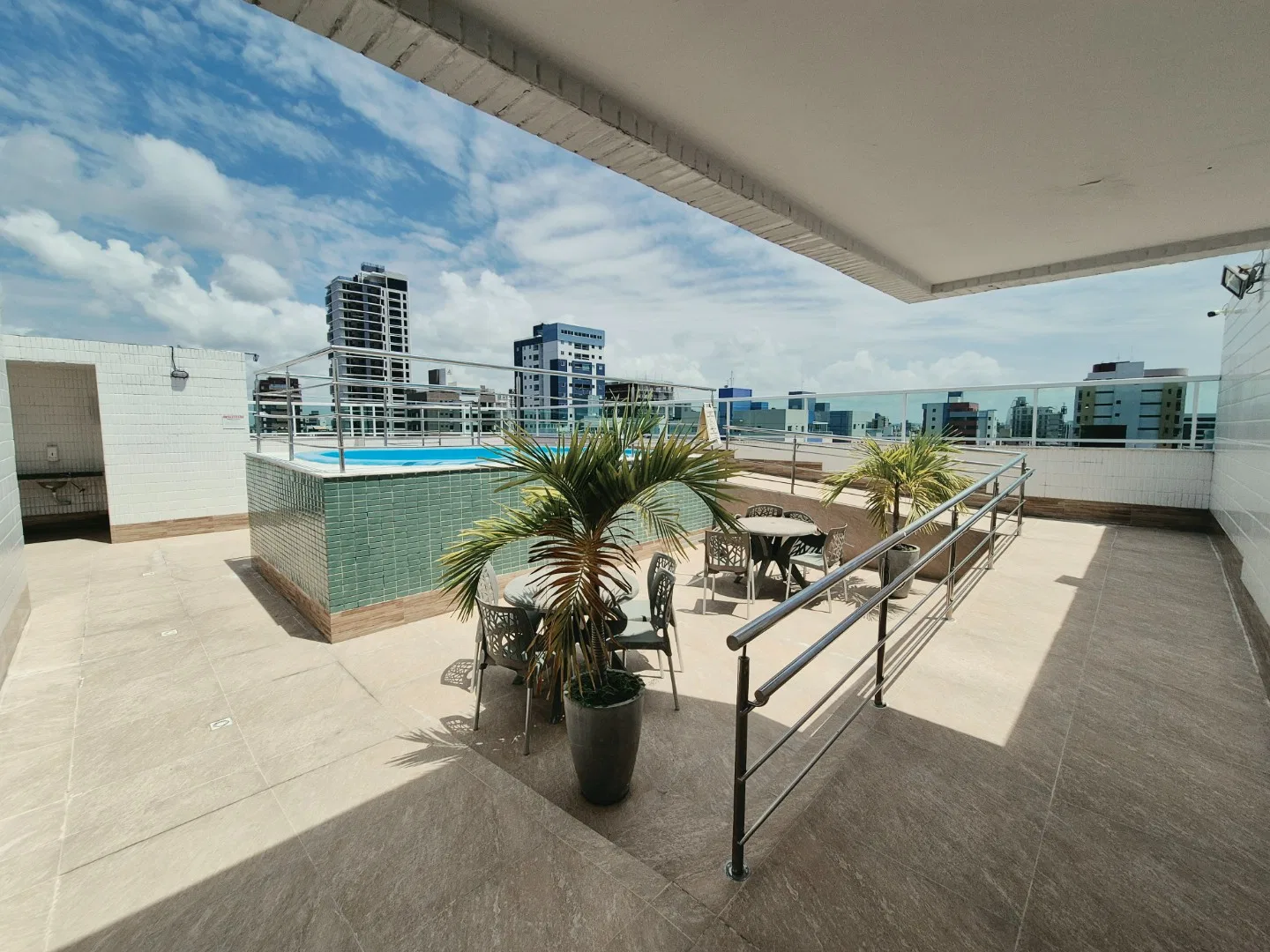 71 m² apartment with 3 bedrooms and 1 en-suite — photo 11
