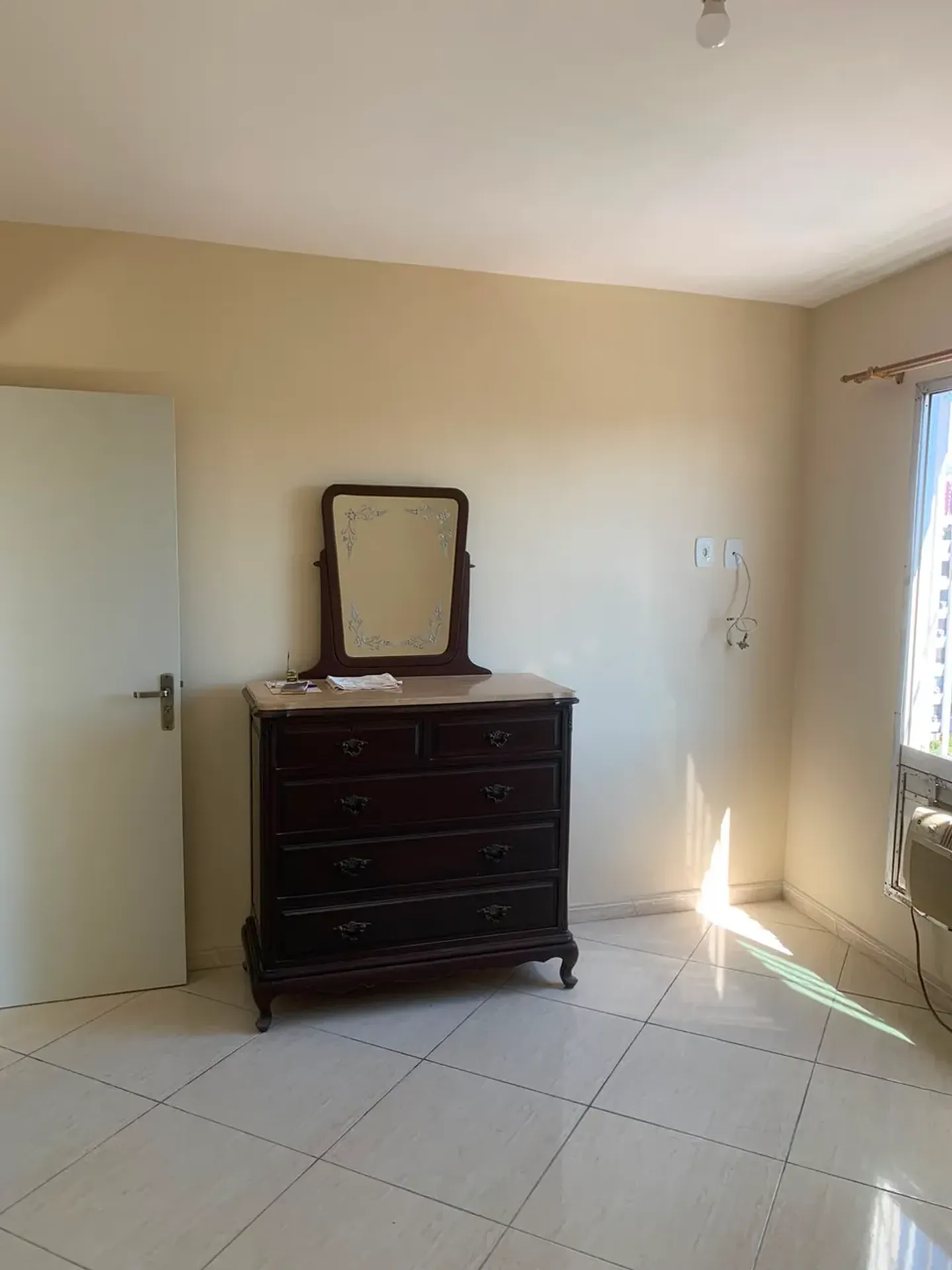 Unfurnished 2-bedroom apartment with 2 bathrooms — photo 22