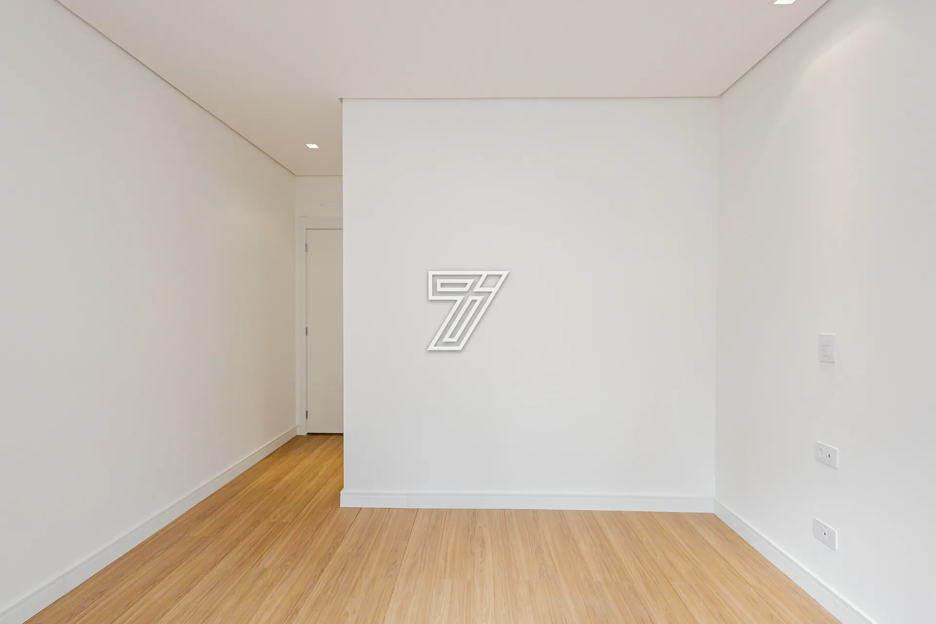 2-bedroom apartment with suite, open kitchen and 2 parking — photo 40