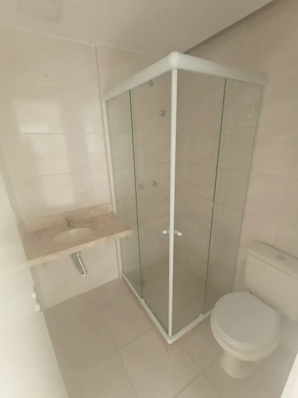 Apartamento de 3 dormitorios con balcón acristalado 77 m² — photo 12