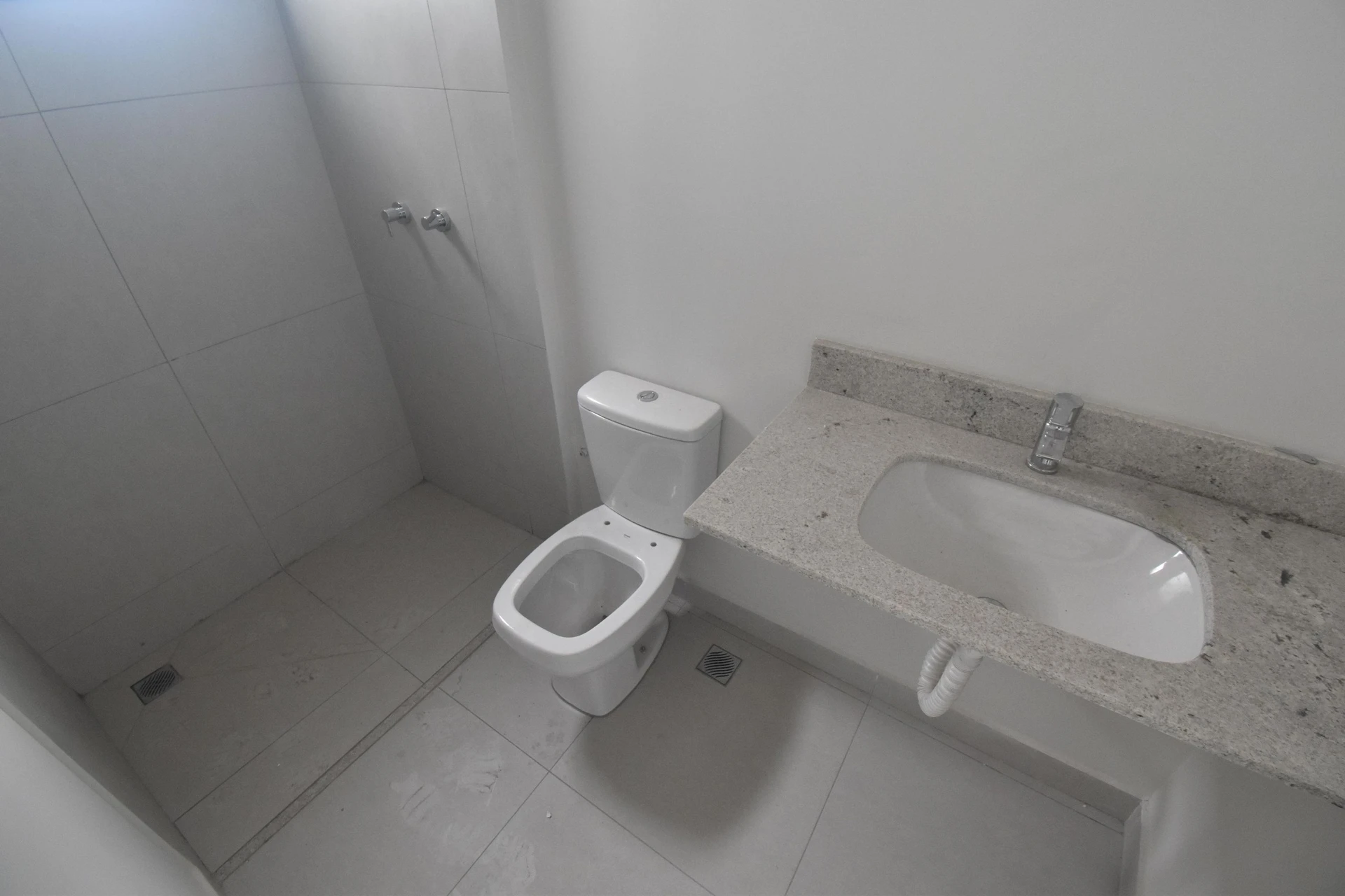 Панорамні вікна та 3 спальні: квартира 68 м² — photo 37