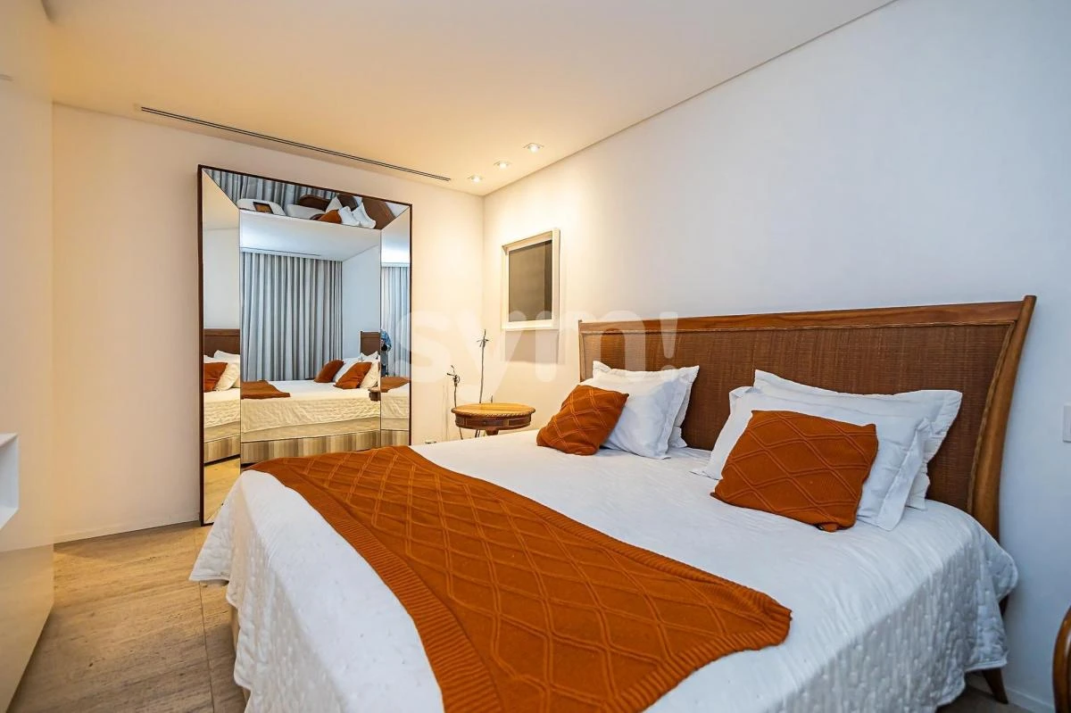 392 m² furnished apartment with 3 bedrooms and 5 baths — photo 10