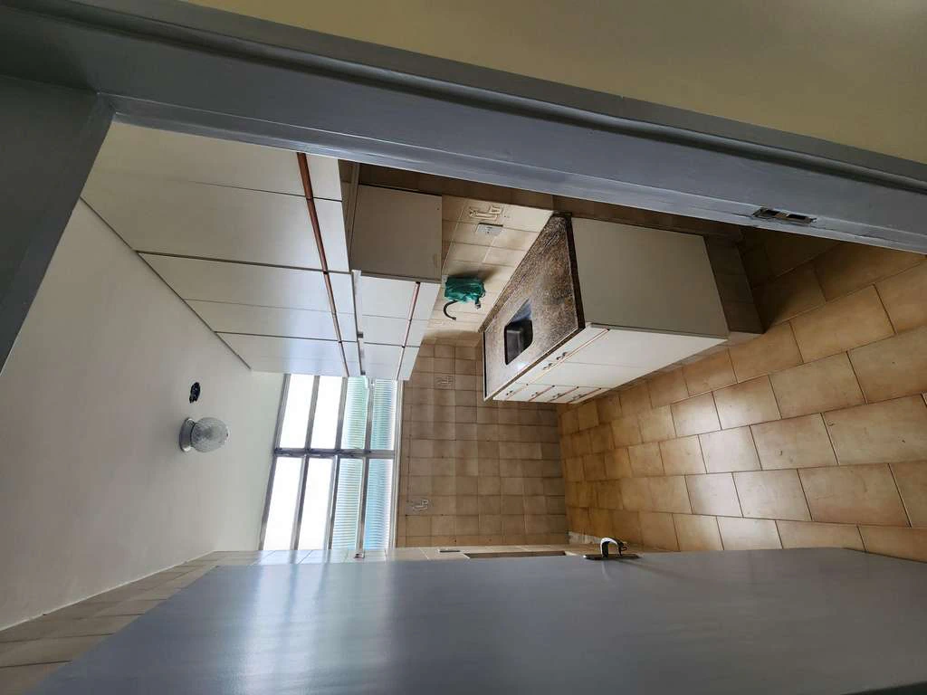 2-bedroom apartment with balcony, no parking — photo 2