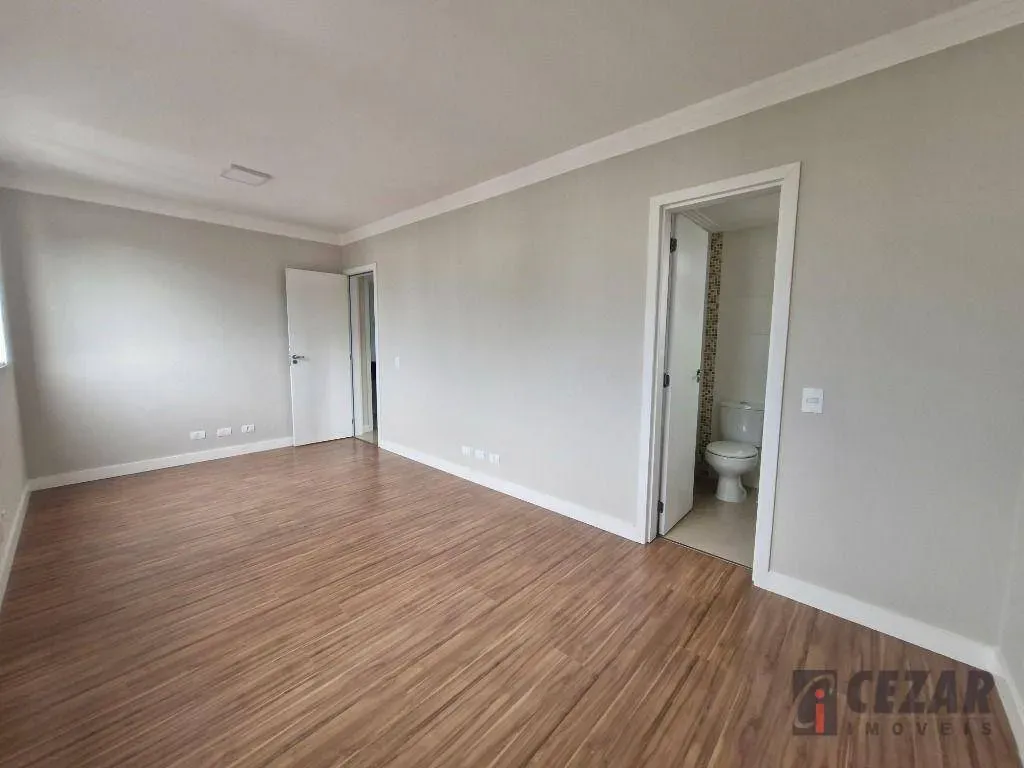 2-bedroom apartment with suite and 2 bathrooms — photo 21