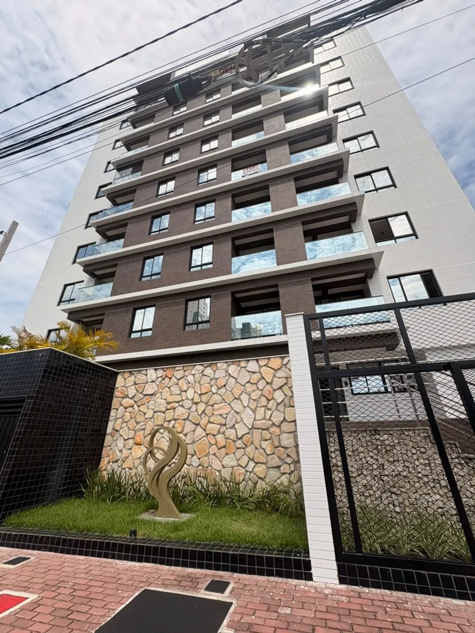 Квартира з 2 спальнями, у будинку є тренажерний зал — photo 13