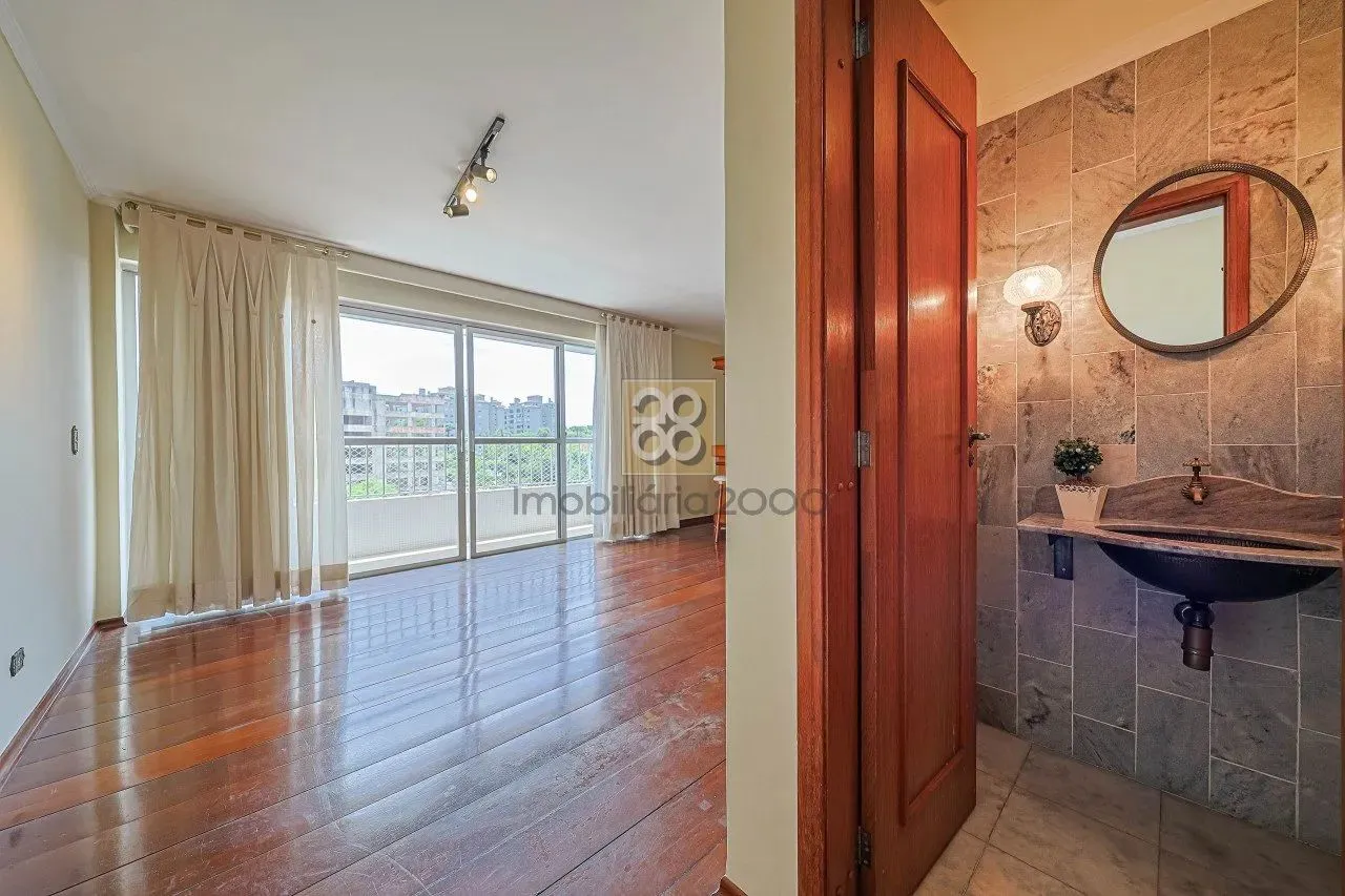 178 m² apartment with 3 bedrooms and 1 parking space — photo 2