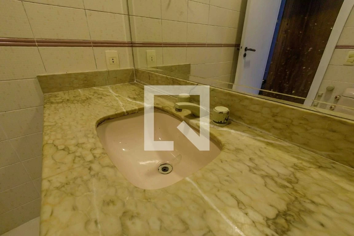 Ванна та 4 спальні: квартира 360 м² — photo 53