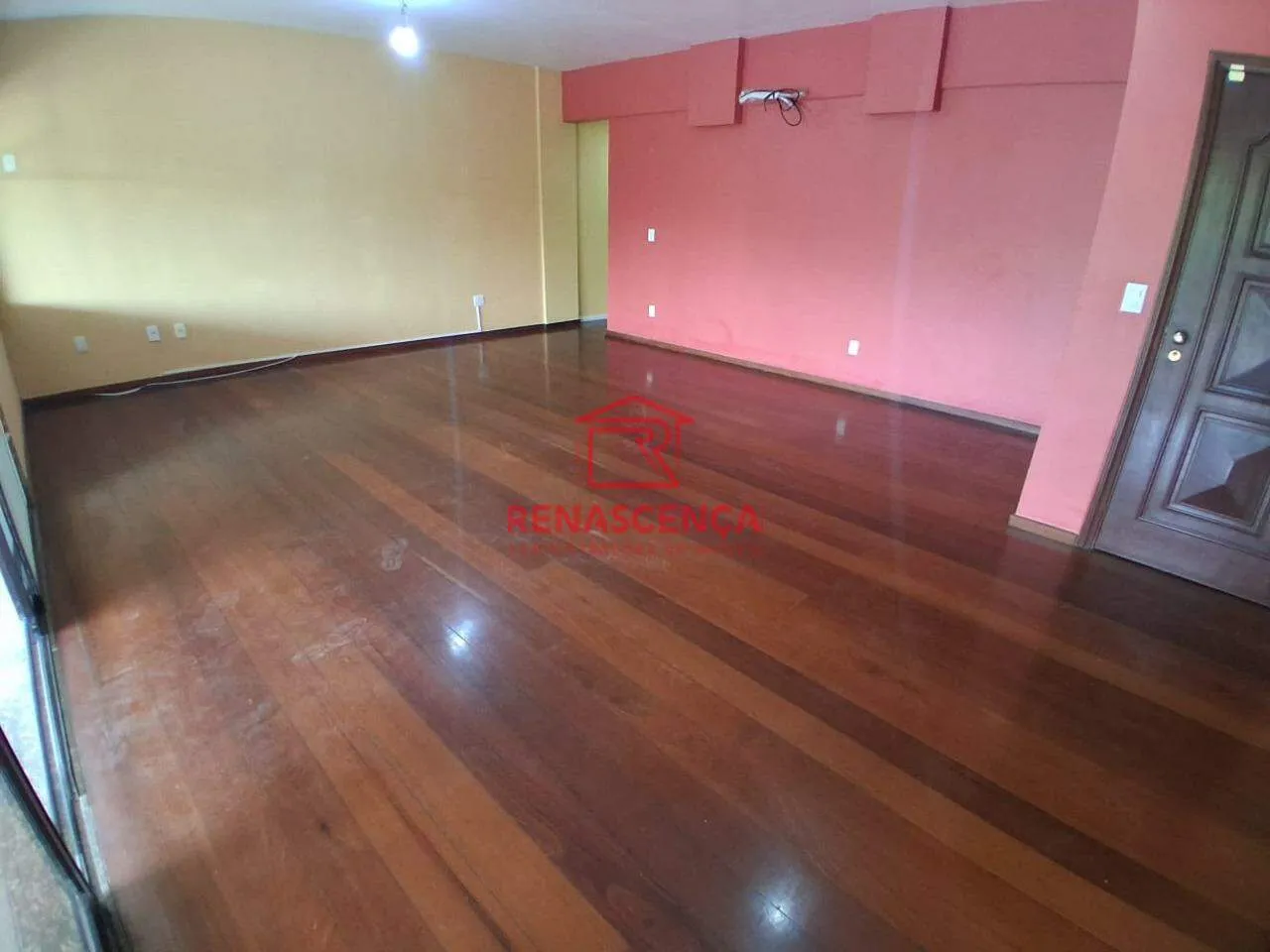 Apartamento com 4 quartos e varanda — photo 2