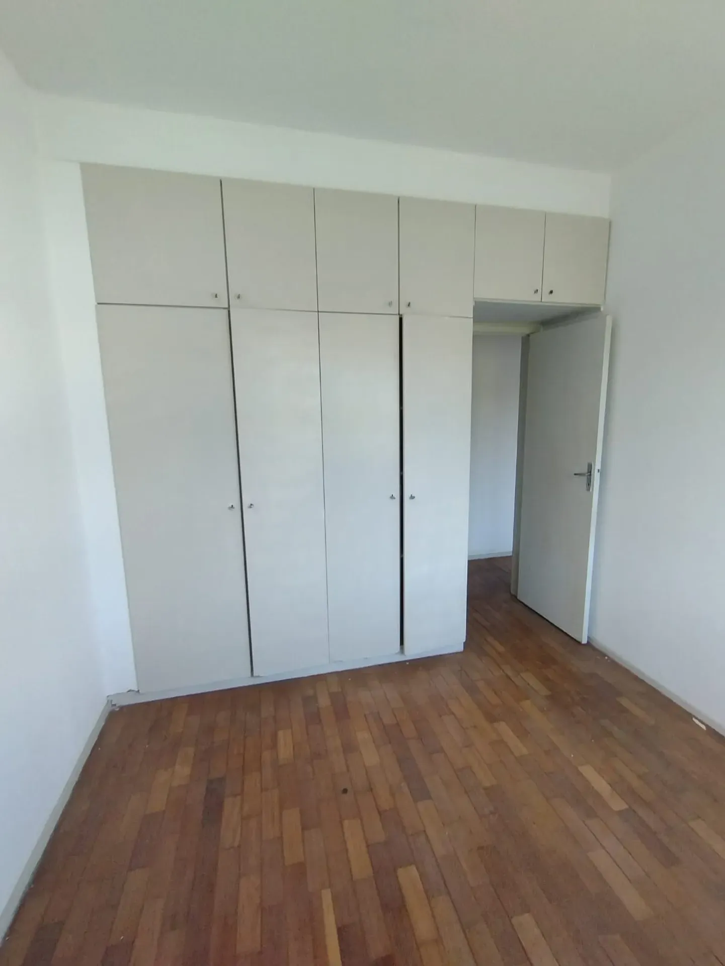 Apartamento, 59 m², com piso de madeira ou laminado — photo 22
