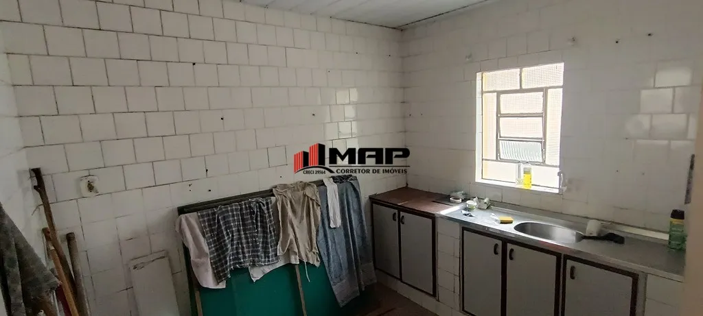 Unfurnished house with a separate kitchen and 2 bedrooms — photo 8