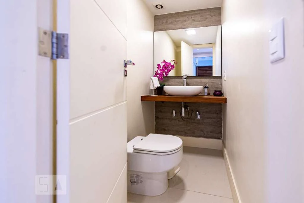 Rental apartment with 4 bedrooms and 200 m² — photo 22