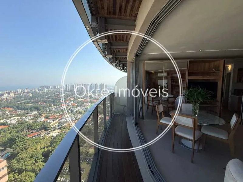 1-bedroom apartment with a glass-enclosed balcony — photo 7