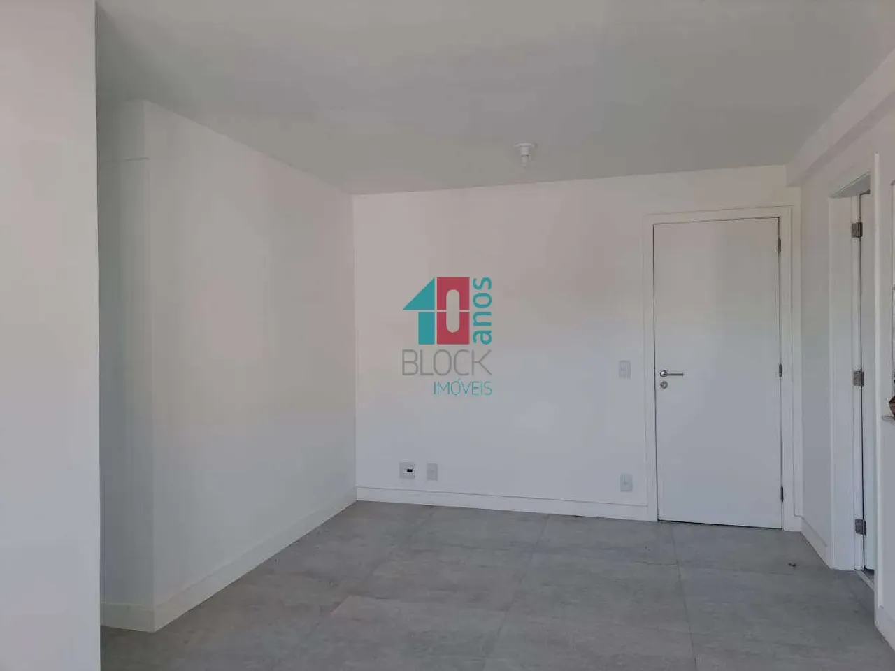 Apartamento sem mobília com 1 quarto e varanda — photo 17
